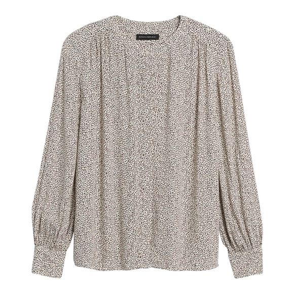Banana Republic Tops - Banana Republic Leopard Print Blouse XL